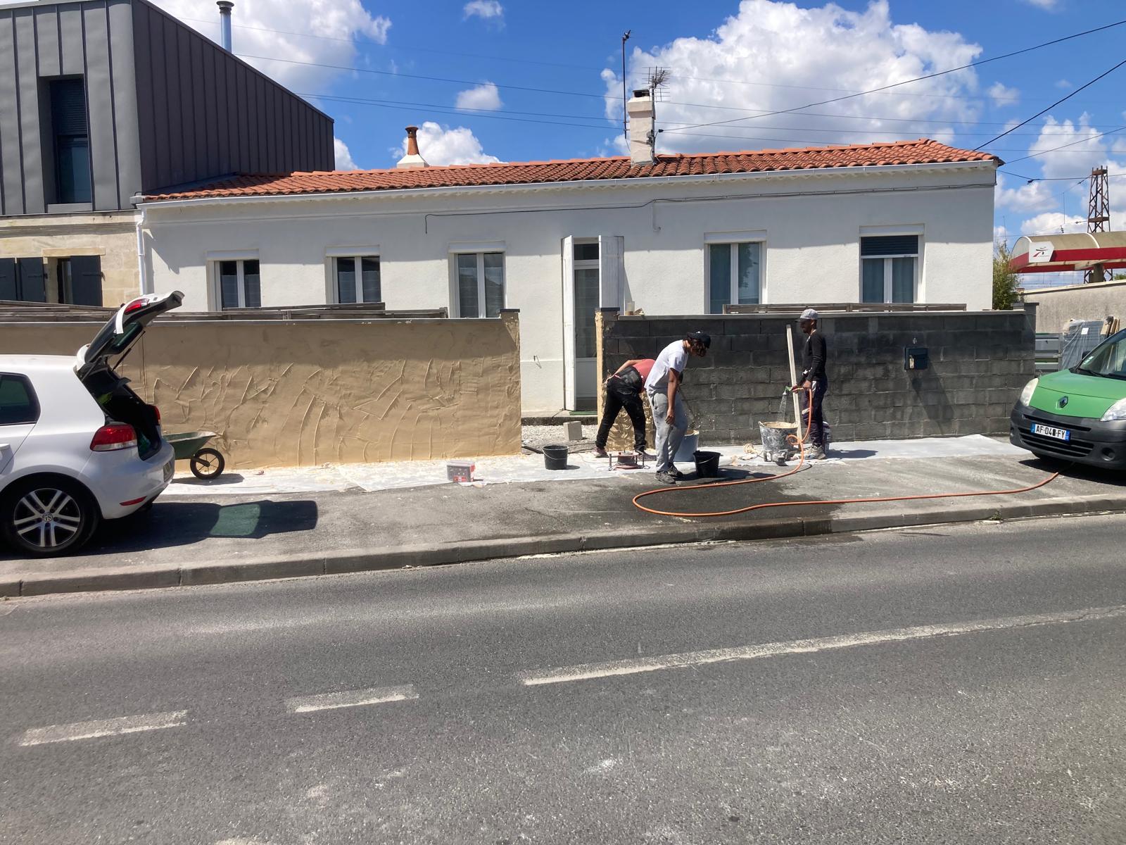 MUR EXTERIEUR AVANT